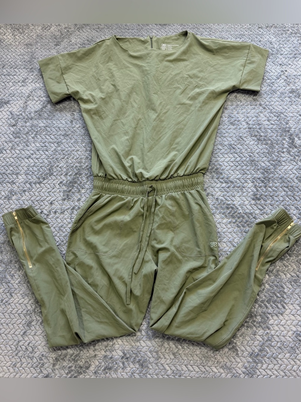 Albion Fit Jetset Short Sleeve Jumpsuit in Olive Green Size XXS